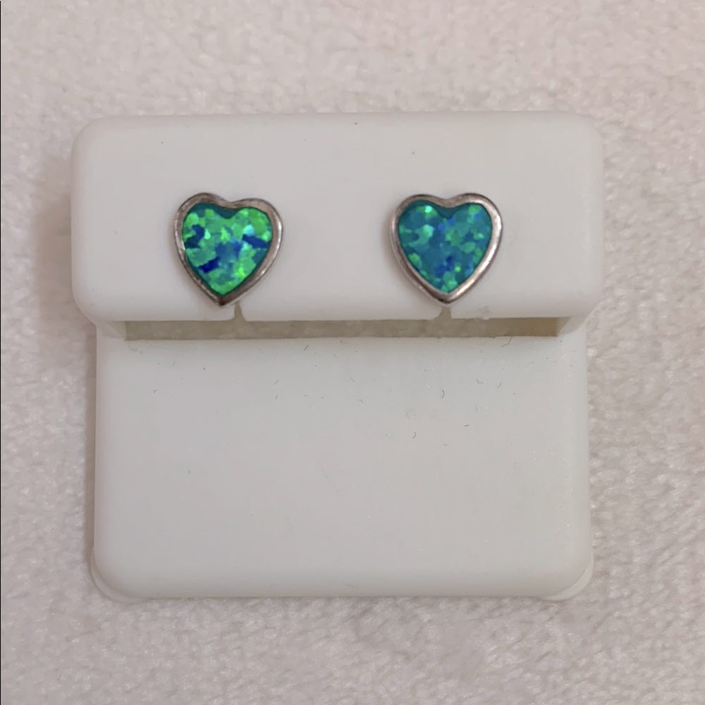 Heart-Shaped 925 Sterling Silver and Peacock Green Hue Earrings